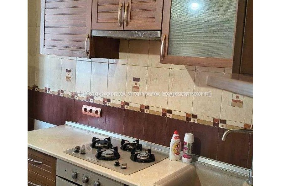 Продам квартиру, Гвардейцев Широнинцев ул. , 1  ком., 37.80 м², косметический ремонт 