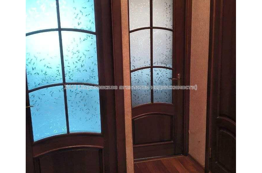Продам квартиру, Гвардейцев Широнинцев ул. , 1  ком., 37.80 м², косметический ремонт 