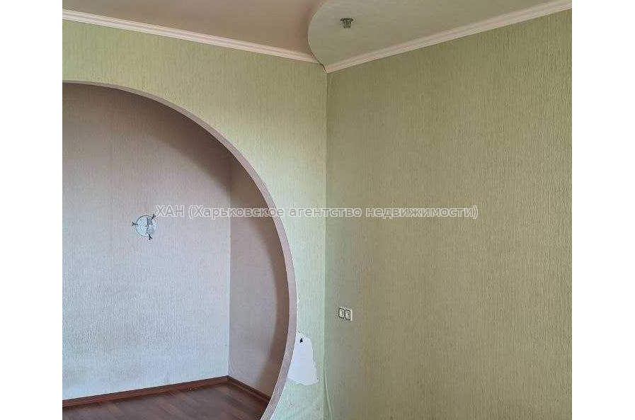 Продам квартиру, Гвардейцев Широнинцев ул. , 1  ком., 37.80 м², косметический ремонт 