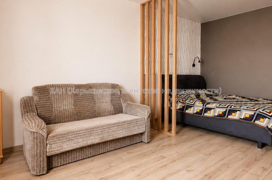 Продам квартиру, Ньютона ул. , 1 кім., 45 м², капитальный ремонт 