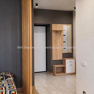 Продам квартиру, Ньютона ул. , 1 кім., 45 м², капитальный ремонт 