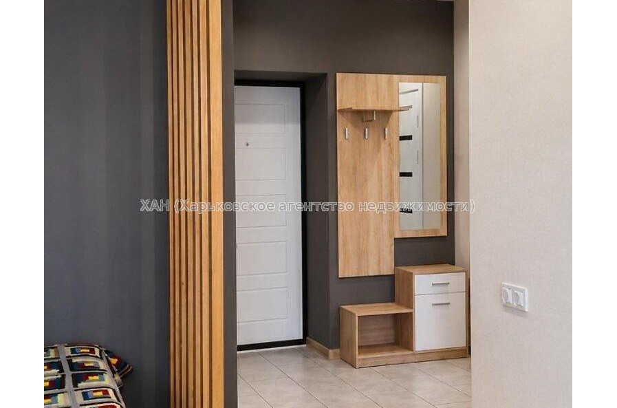 Продам квартиру, Ньютона ул. , 1 кім., 45 м², капитальный ремонт 