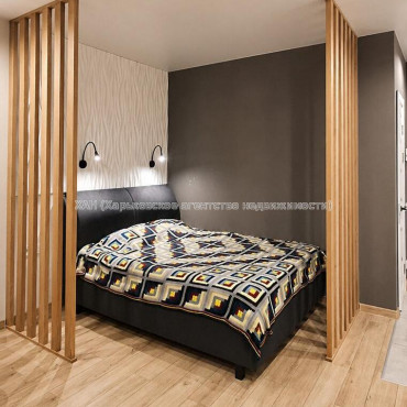 Продам квартиру, Ньютона ул. , 1 кім., 45 м², капитальный ремонт 