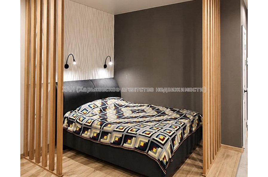 Продам квартиру, Ньютона ул. , 1 кім., 45 м², капитальный ремонт 