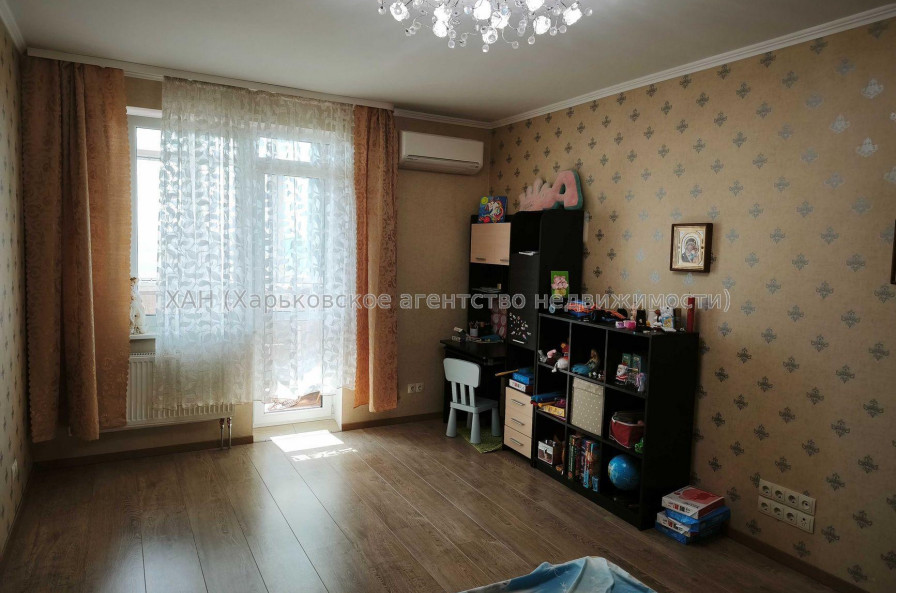 Продам квартиру, Победы просп. , 2 кім., 79.20 м², авторский дизайн 