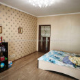 Продам квартиру, Победы просп. , 2 кім., 79.20 м², авторский дизайн 