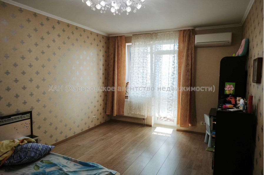 Продам квартиру, Победы просп. , 2 кім., 79.20 м², авторский дизайн 
