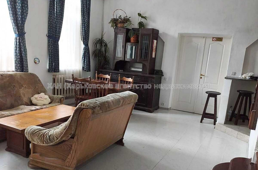 Продам квартиру, Мироносицкая ул. , 2 кім., 85.80 м², капитальный ремонт 