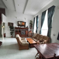 Продам квартиру, Мироносицкая ул. , 2 кім., 85.80 м², капитальный ремонт 
