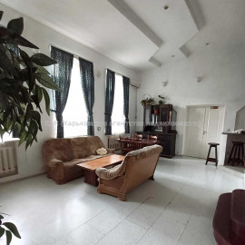 Продам квартиру, Мироносицкая ул. , 2 кім., 85.80 м², капитальный ремонт