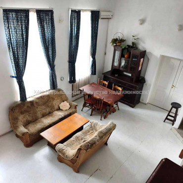 Продам квартиру, Мироносицкая ул. , 2 кім., 85.80 м², капитальный ремонт 
