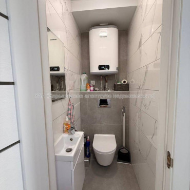 Продам квартиру, Полтавский Шлях ул. , 3 кім., 70 м², капитальный ремонт 