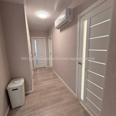 Продам квартиру, Полтавский Шлях ул. , 3 кім., 70 м², капитальный ремонт 