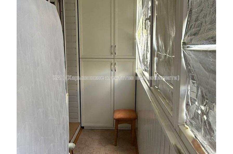 Продам квартиру, Клочковская ул. , 3 кім., 68 м², капитальный ремонт 