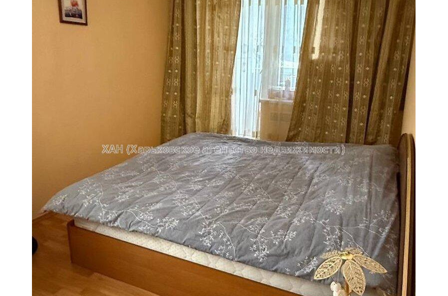 Продам квартиру, Клочковская ул. , 3 кім., 68 м², капитальный ремонт 