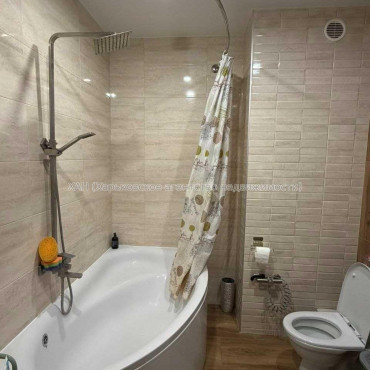 Продам квартиру, Льва Ландау просп. , 2 кім., 55 м², капитальный ремонт 