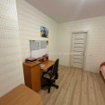 Продам квартиру, Льва Ландау просп. , 2 кім., 55 м², капитальный ремонт 