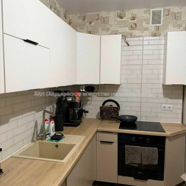 Продам квартиру, Льва Ландау просп. , 2 кім., 55 м², капитальный ремонт 