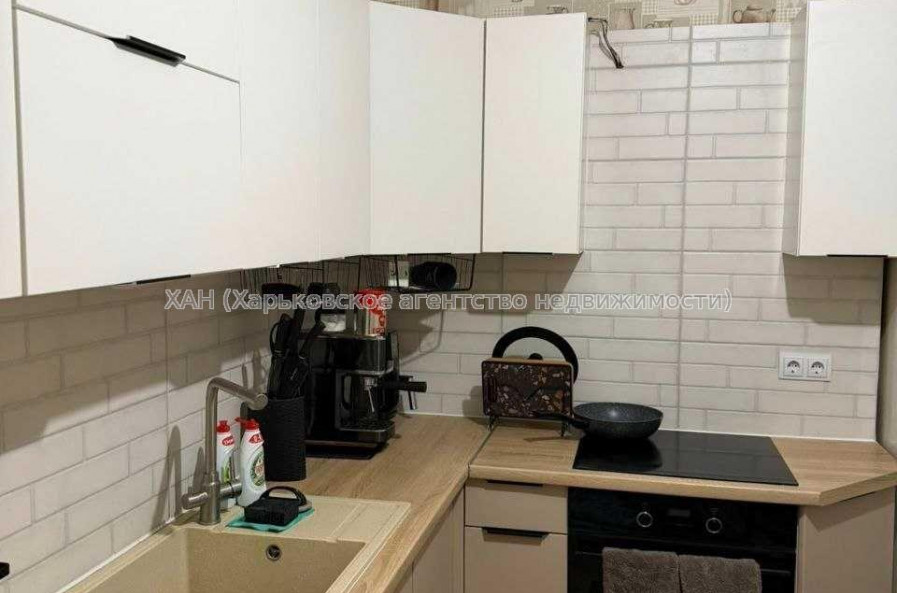 Продам квартиру, Льва Ландау просп. , 2 кім., 55 м², капитальный ремонт 