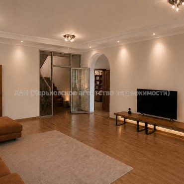 Продам дом, Кольцевая ул. , 400 м², 12 сот., авторский дизайн 