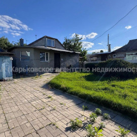 Продам будинок, Золочевская ул. , 100 м², 3 соток, косметический ремонт