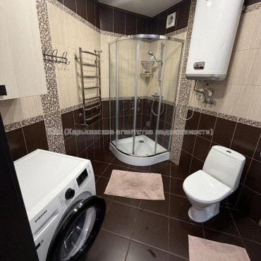 Продам квартиру, Велозаводская ул. , 2 кім., 57.50 м², евроремонт 