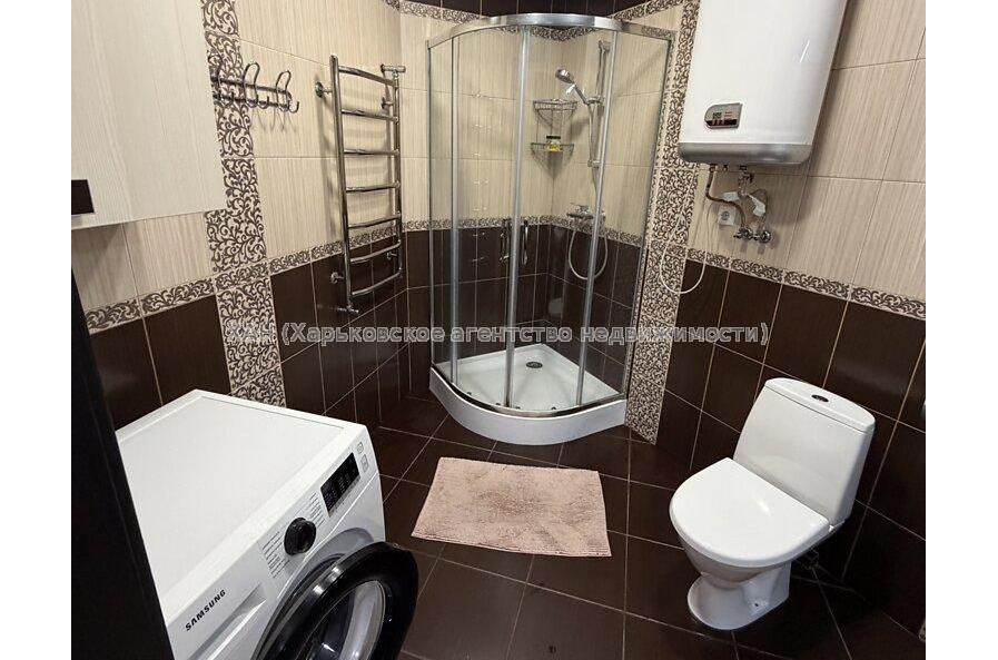 Продам квартиру, Велозаводская ул. , 2 кім., 57.50 м², евроремонт 