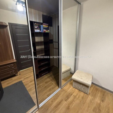 Продам квартиру, Велозаводская ул. , 2 кім., 57.50 м², евроремонт 