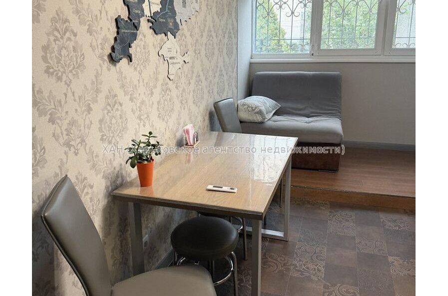 Продам квартиру, Велозаводская ул. , 2 кім., 57.50 м², евроремонт 