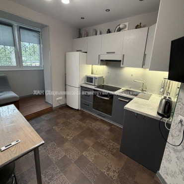 Продам квартиру, Велозаводская ул. , 2 кім., 57.50 м², евроремонт 