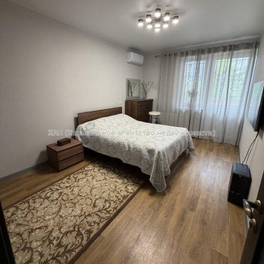Продам квартиру, Велозаводская ул. , 2 кім., 57.50 м², евроремонт 