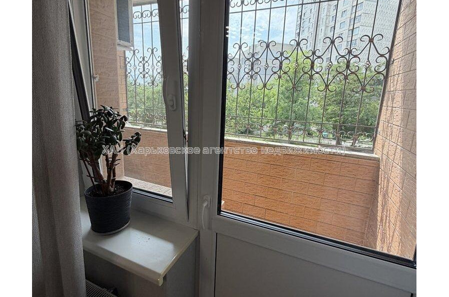 Продам квартиру, Велозаводская ул. , 2 кім., 57.50 м², евроремонт 