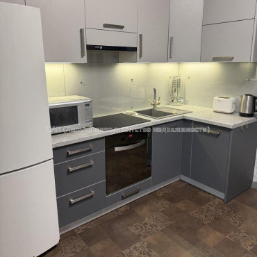 Продам квартиру, Велозаводская ул. , 2 кім., 57.50 м², евроремонт 