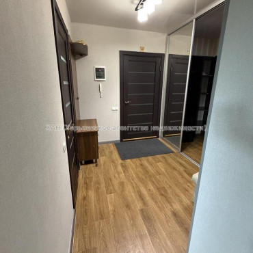 Продам квартиру, Велозаводская ул. , 2 кім., 57.50 м², евроремонт 
