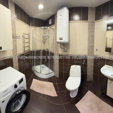 Продам квартиру, Велозаводская ул. , 2 кім., 57.50 м², евроремонт 