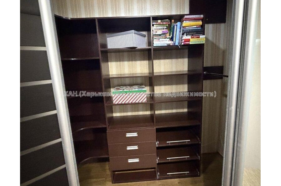 Продам квартиру, Велозаводская ул. , 2 кім., 57.50 м², евроремонт 