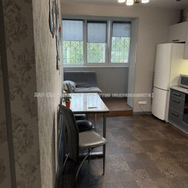 Продам квартиру, Велозаводская ул. , 2 кім., 57.50 м², евроремонт 
