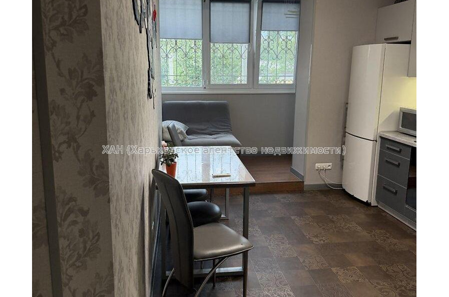 Продам квартиру, Велозаводская ул. , 2 кім., 57.50 м², евроремонт 