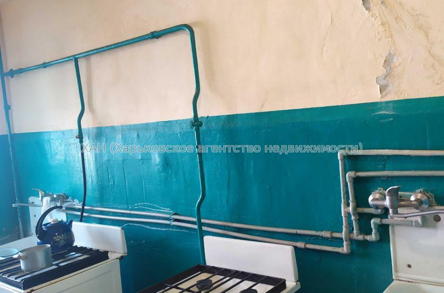 Продам квартиру, 12 Апреля ул. , 1  ком., 13.10 м², косметический ремонт 