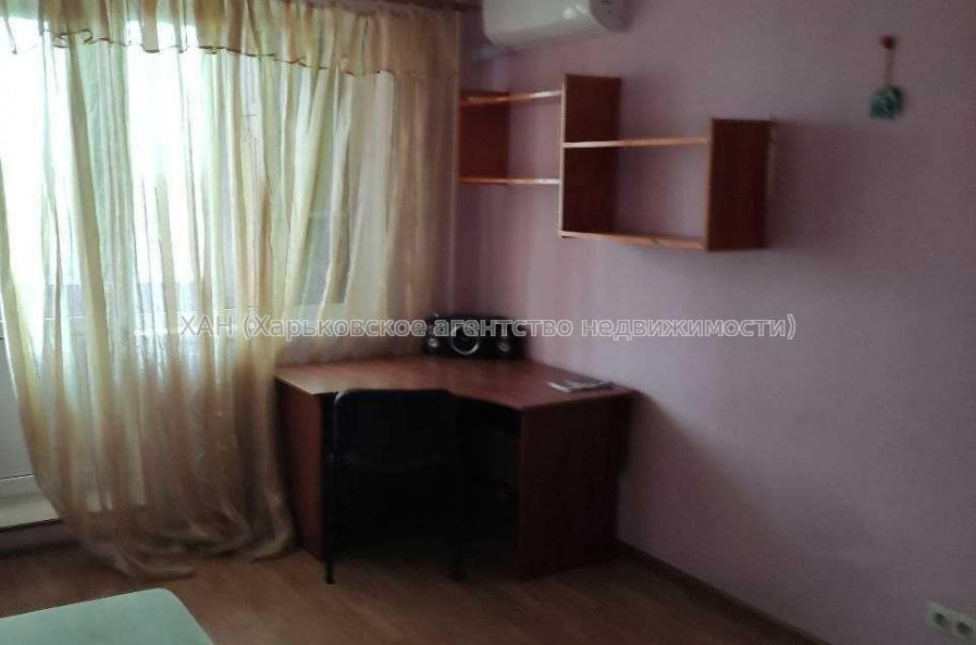Продам квартиру, Олимпийская ул. , 1 кім., 33 м², косметический ремонт 