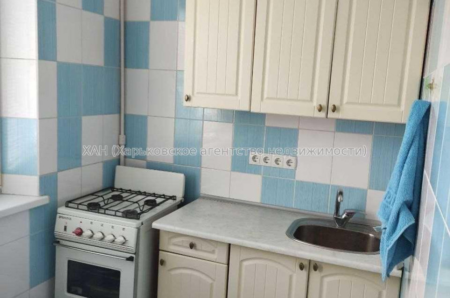 Продам квартиру, Олимпийская ул. , 1 кім., 33 м², косметический ремонт 