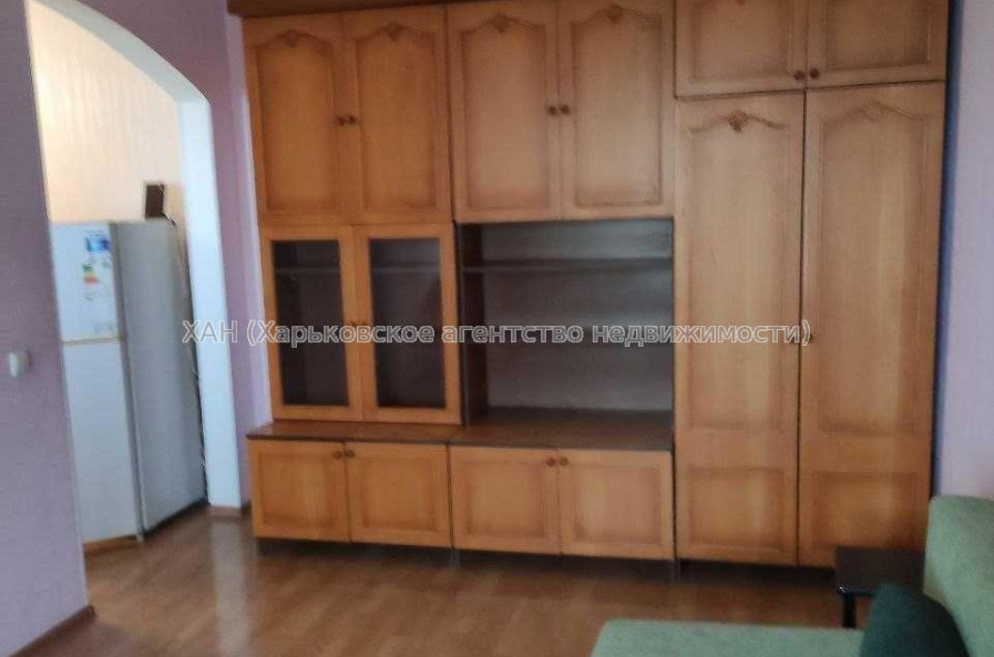 Продам квартиру, Олимпийская ул. , 1 кім., 33 м², косметический ремонт 