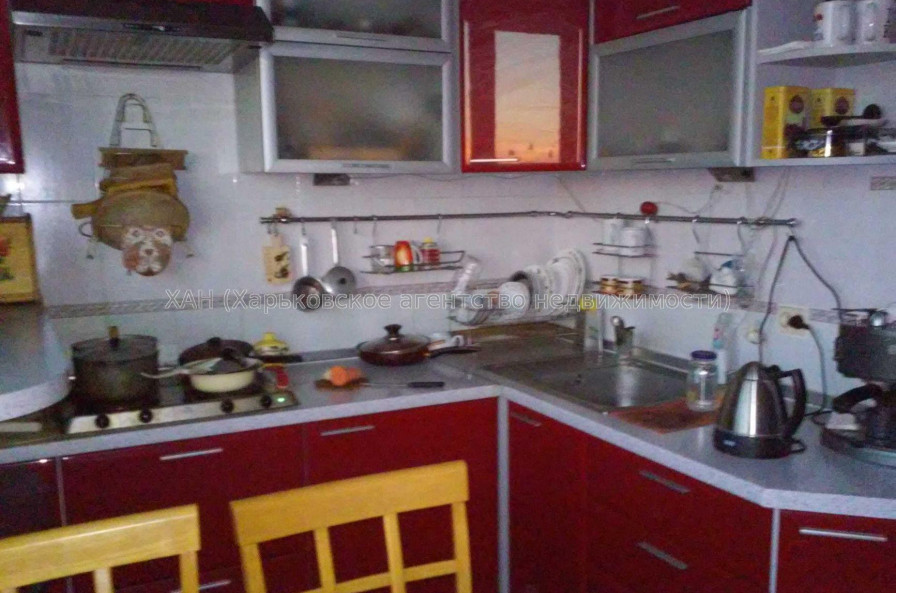 Продам квартиру, Пастера Луи ул. , 4 кім., 84 м², капитальный ремонт 