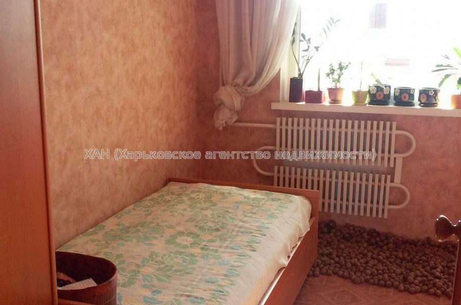 Продам квартиру, Пастера Луи ул. , 4 кім., 84 м², капитальный ремонт 