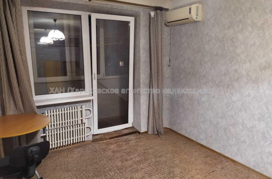 Продам квартиру, Ковтуна ул. , 1  ком., 40 м², капитальный ремонт 
