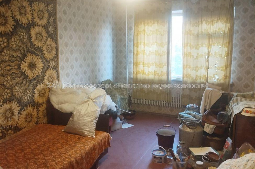 Продам квартиру, Победы просп. , 3 кім., 65 м², советский ремонт 