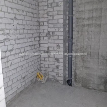 Продам квартиру, Полтавский Шлях ул. , 1  ком., 40 м², без внутренних работ 