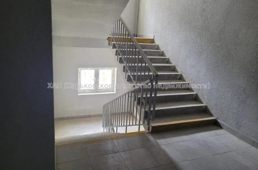 Продам квартиру, Полтавский Шлях ул. , 1  ком., 40 м², без внутренних работ 
