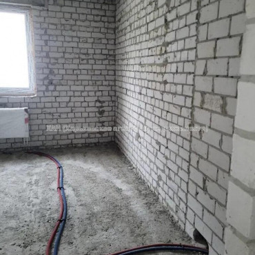 Продам квартиру, Полтавский Шлях ул. , 1  ком., 40 м², без внутренних работ 
