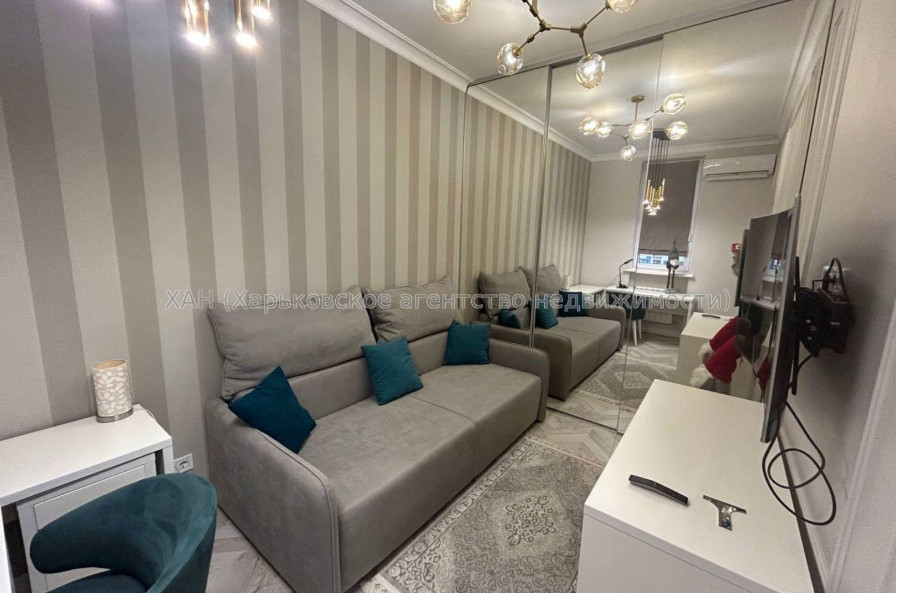 Продам квартиру, Профессорская ул. , 3 кім., 80 м², евроремонт 